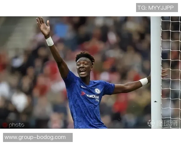 热心市民杰伦布朗发起慈善保龄球赛队友教练及工作人员积极参与助力公益 热心市民杰伦布朗发起慈善保龄球赛队友教练及工作人员积极参与助力公益