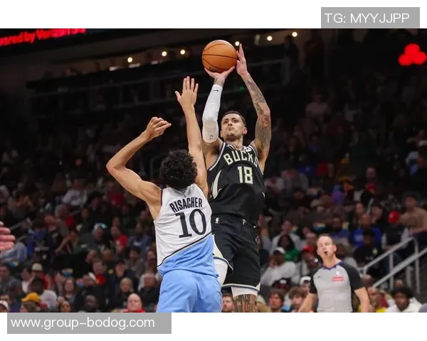 库兹马上半场表现抢眼9投7中砍下18分并罚球5中4助球队争胜