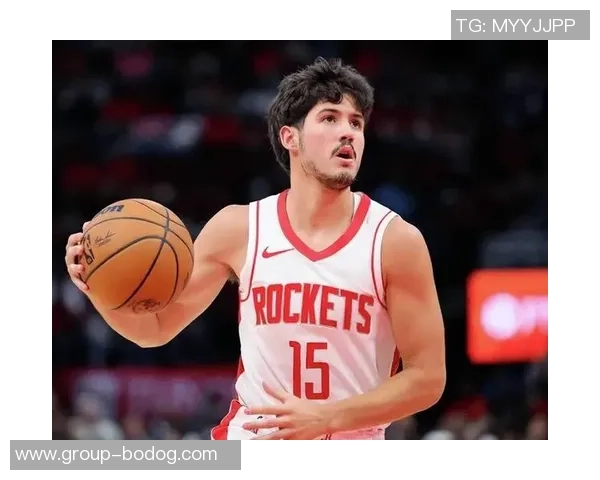 乌度卡强调球队需减少持球时间积极吸引防守创造更多空位机会 乌度卡强调球队需减少持球时间积极吸引防守创造更多空位机会