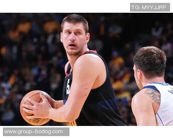 约基奇单场得分助攻再创新高中锋群体表现相形见绌 约基奇单场得分助攻再创新高中锋群体表现相形见绌